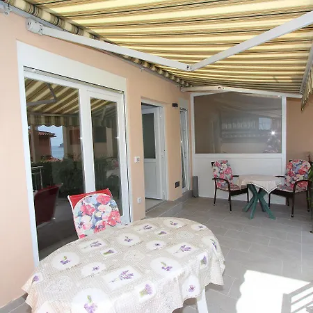Modernes Direkt Am Und Nur 400 Meter Zum - In Apartman *